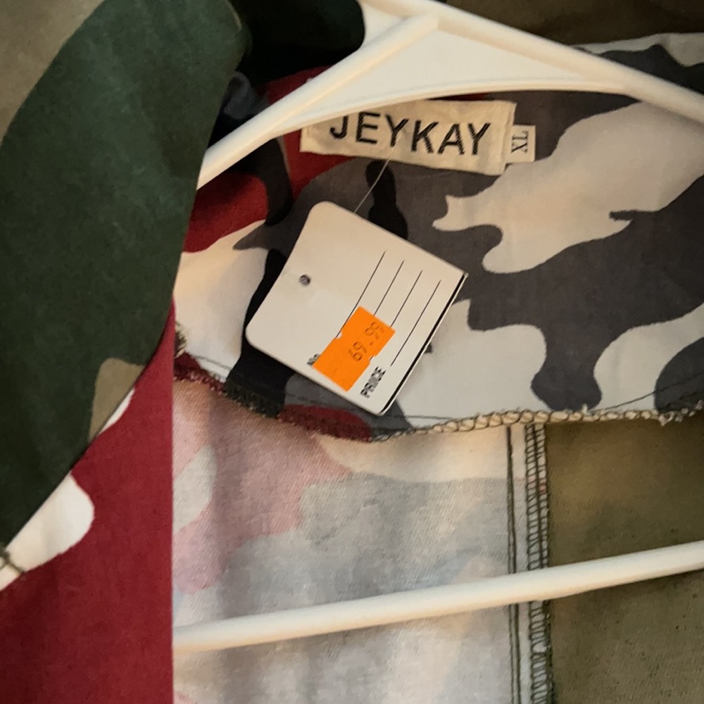 Fancy jacket - Picture 3 of 7